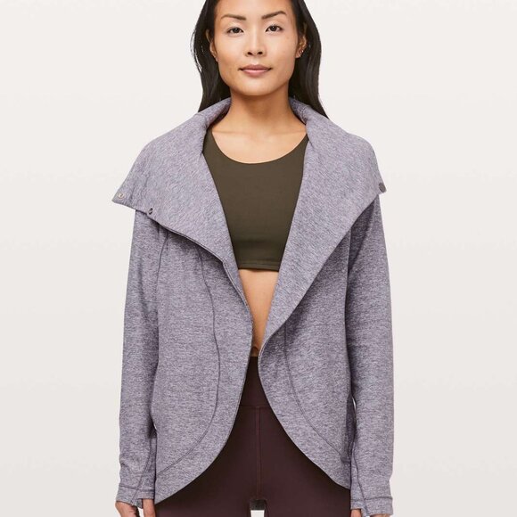 LULULEMON RULU RALLY WRAP SIZE 4..LIKE NEW - Picture 4 of 6